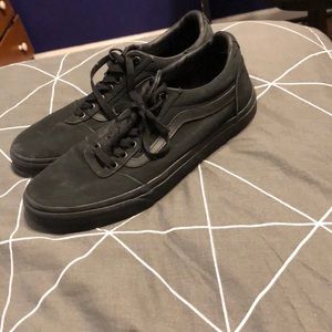 Old skool vans, near perfect condition